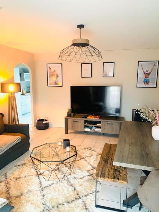 Charmant Appartement 2 Pieces Mundolsheim ภายนอก รูปภาพ